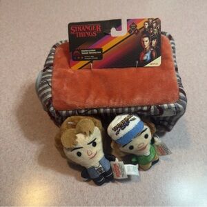 NWT STRANGER THINGS DUSTIN & EDDIE PLUSH NESTING DOG TOY